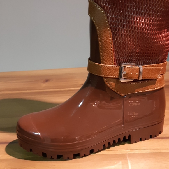 Equestrian style Rain Boots - Picture 2 of 6